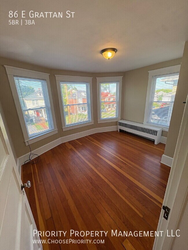 Building Photo - 86 E Grattan St