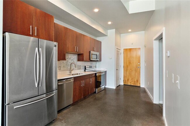 Building Photo - 3400 Malone Dr