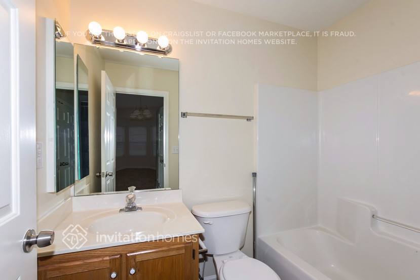 Building Photo - 9132 Swallowtail Ln