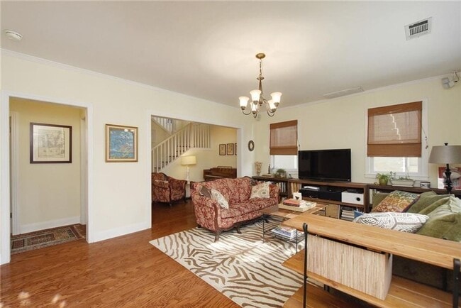 Building Photo - 4412 Barrow Ave