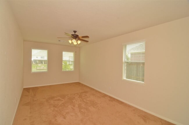 Building Photo - 4042 Tuscan Shores Dr