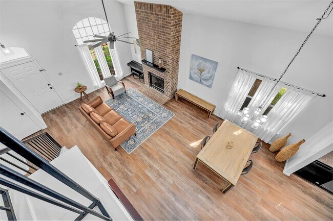 Building Photo - 1700 Palmetto Dr