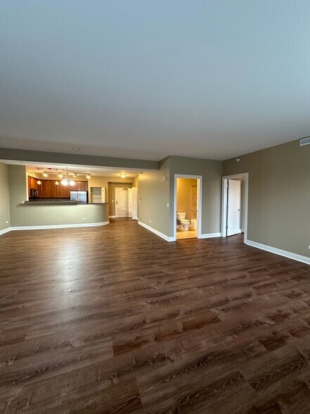 Building Photo - 5N426 Rohlwing Rd