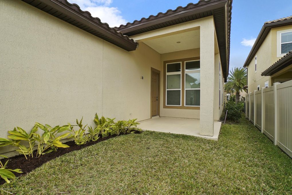 Patio - 45 Rinaldo Way