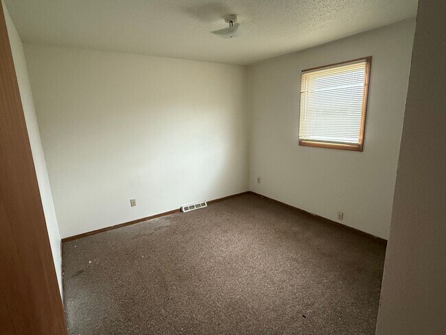 Building Photo - vp1327