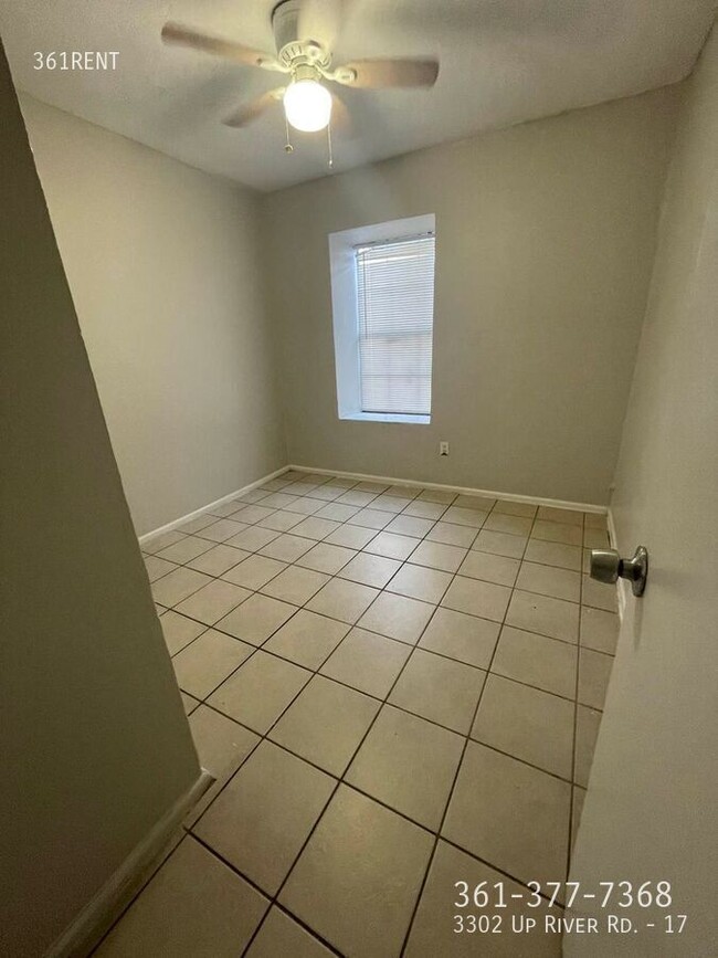 Building Photo - 3302 Up River Rd