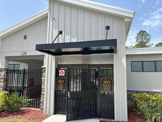 Building Photo - Beautiful Updated Home