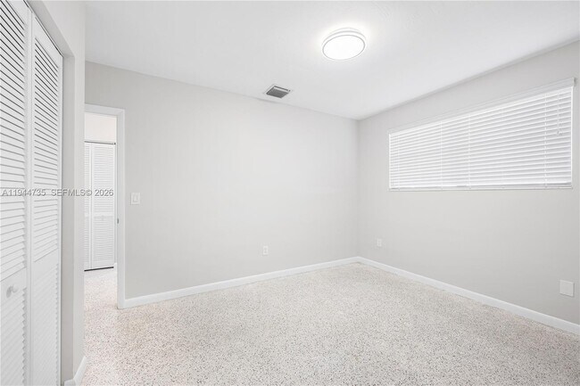 Building Photo - 3855 SW 87th Pl