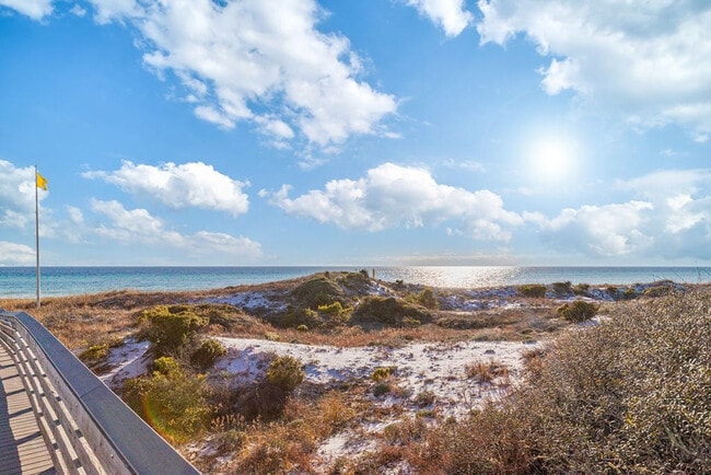 Building Photo - 24 Annabella St