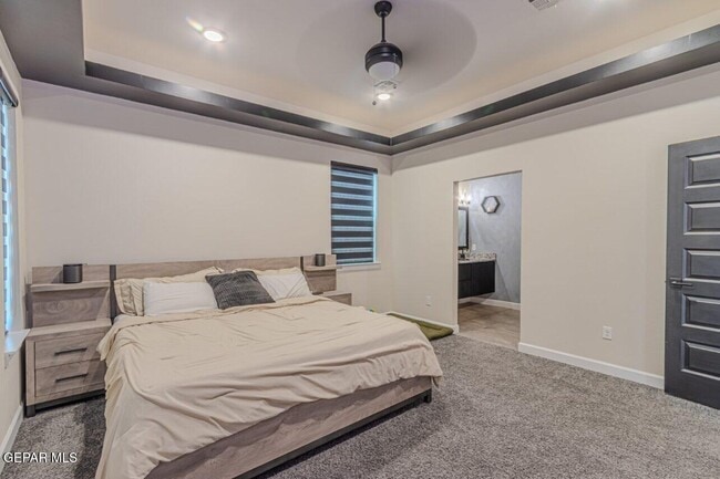 Building Photo - 273 Hunstanton St