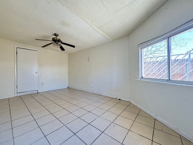 Building Photo - 8506 Winchester Rd