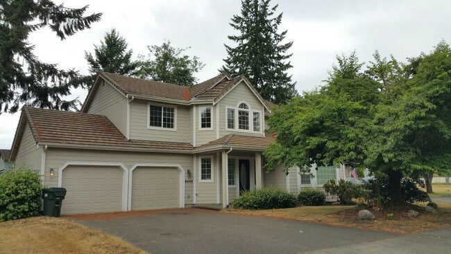 Building Photo - 9408 Cook Ct NE