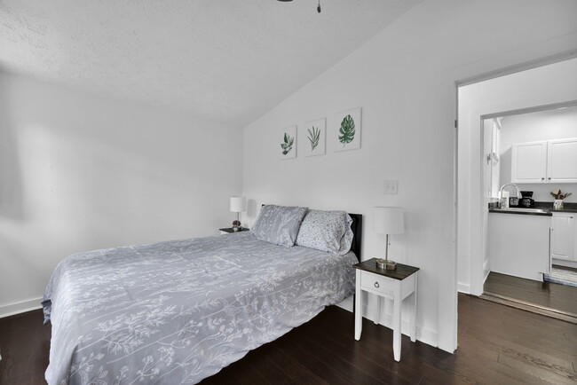 Building Photo - 2678 Post St