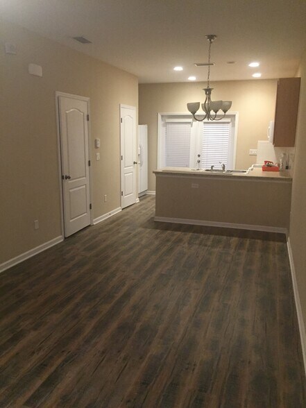 Building Photo - 608 Drake Bay Ter