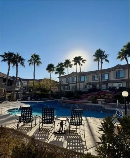 Building Photo - 9901 Trailwood Dr