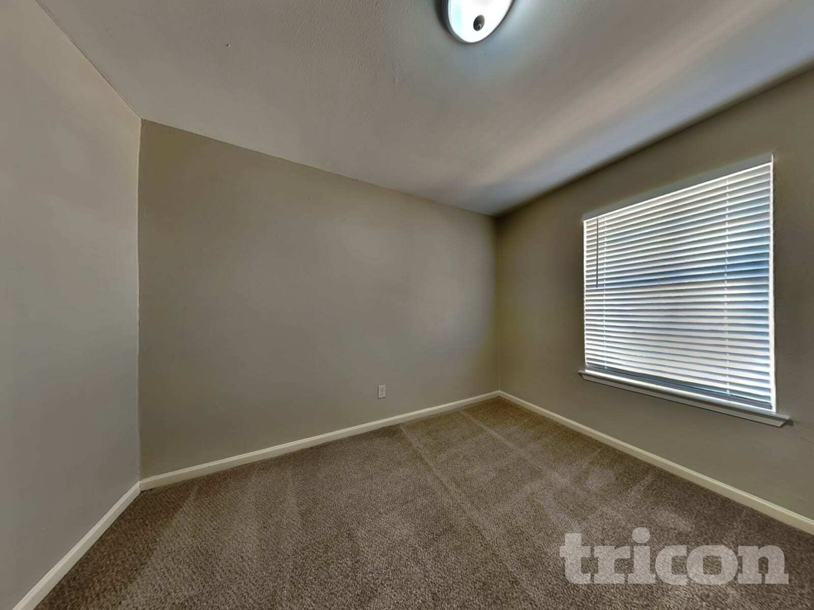 Building Photo - 1438 Peach Spring Dr