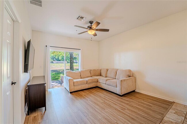 Building Photo - 1236 N Fairway Dr
