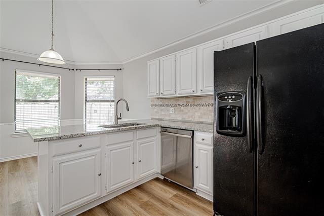 Building Photo - 6103 Twinhill Dr