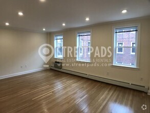 Building Photo - 1 bedroom in Brookline MA 02446