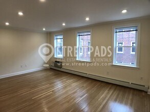 Building Photo - 1 bedroom in Brookline MA 02446