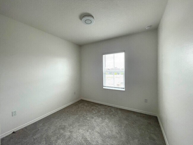 Building Photo - 1248 Stockwell Ave