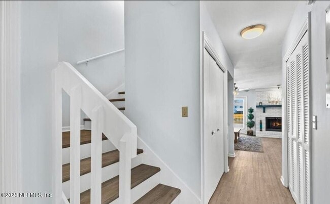 Building Photo - 10959 Peppermill Ln