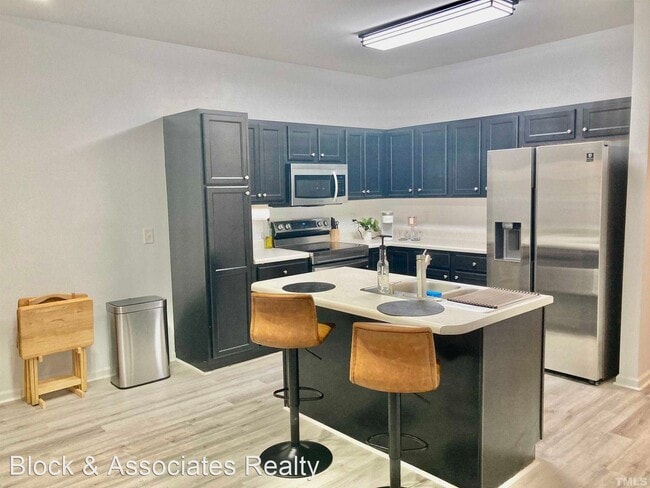 Building Photo - 2 br, 2 bath House - 46 Signet Drive