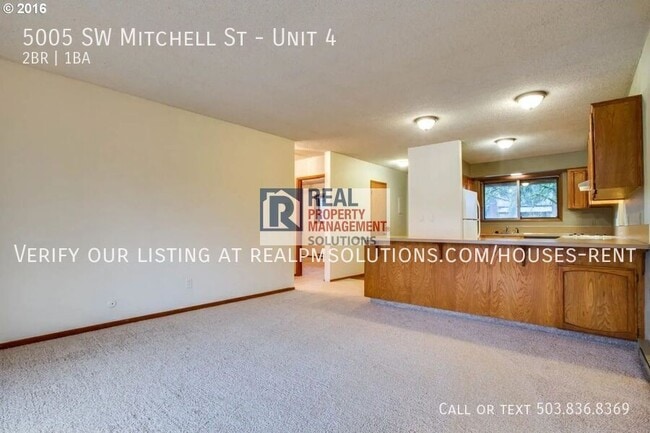 Building Photo - 5005 SW Mitchell St