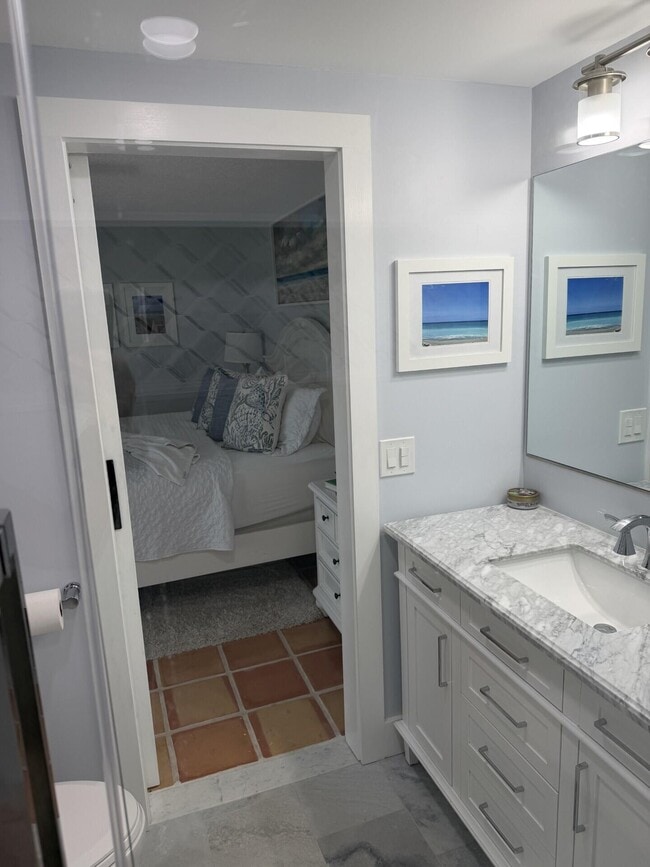 Building Photo - 1518 15th Ct