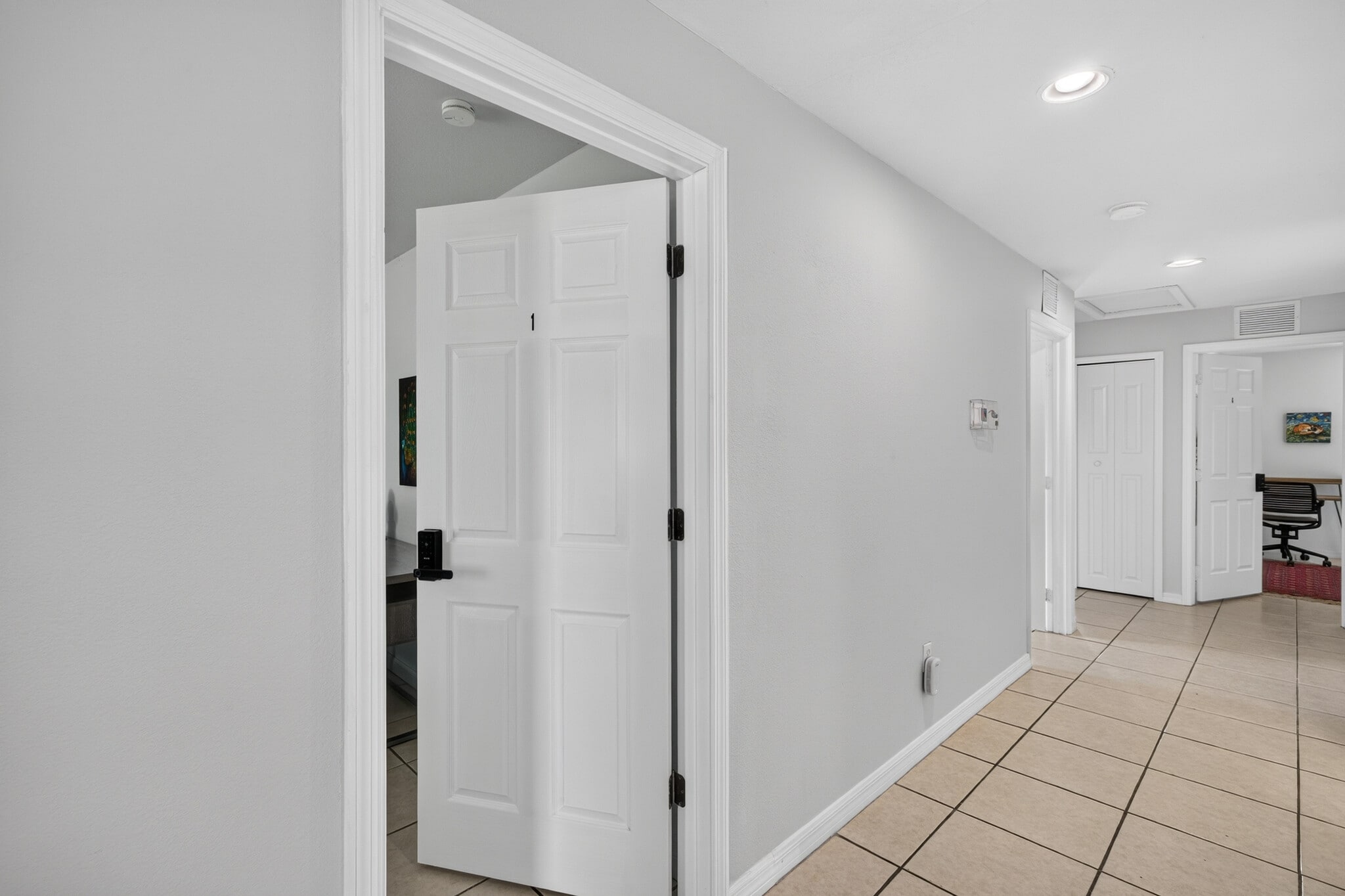 Room 1 - 217 Ichabod Ave