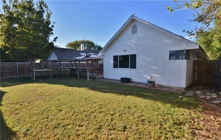 Building Photo - 4108 Goodnight Cir