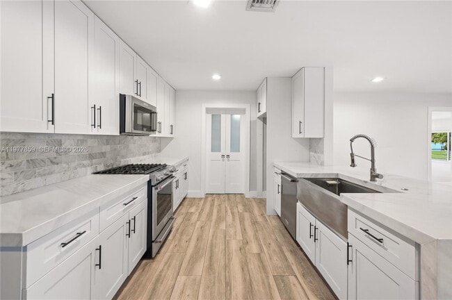 Building Photo - 7750 SW 16th St