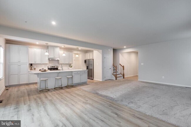 Building Photo - 112 Sherman Wy