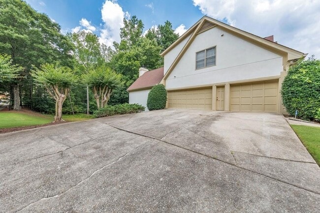 Building Photo - 5321 Edgerton Dr