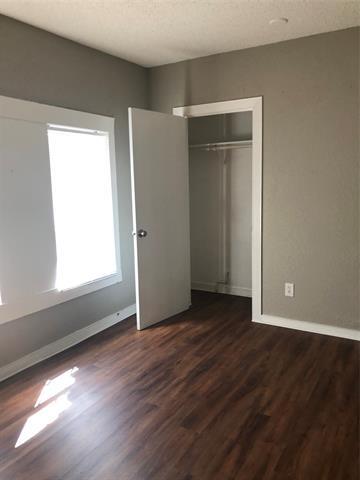 Building Photo - 2923 Azle Ave