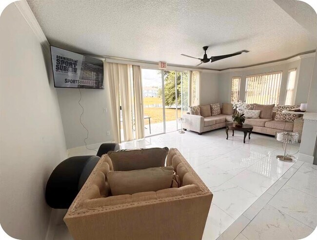 Building Photo - 574 Orchid Dr