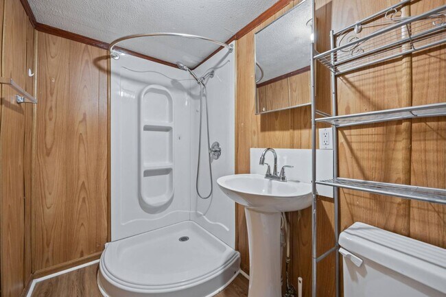 Building Photo - 7716 Sandra Ln