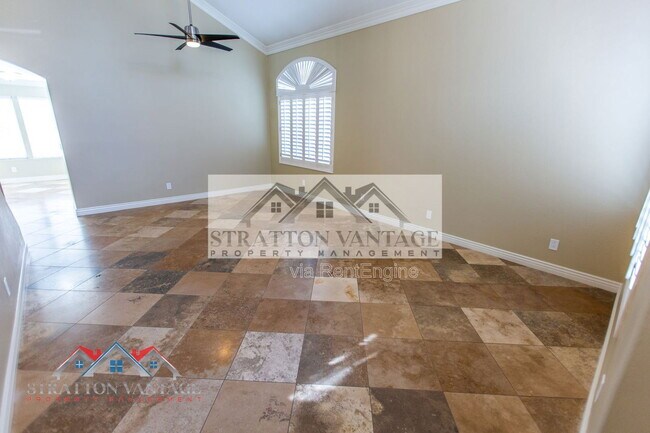 Building Photo - 7420 W Los Gatos Dr