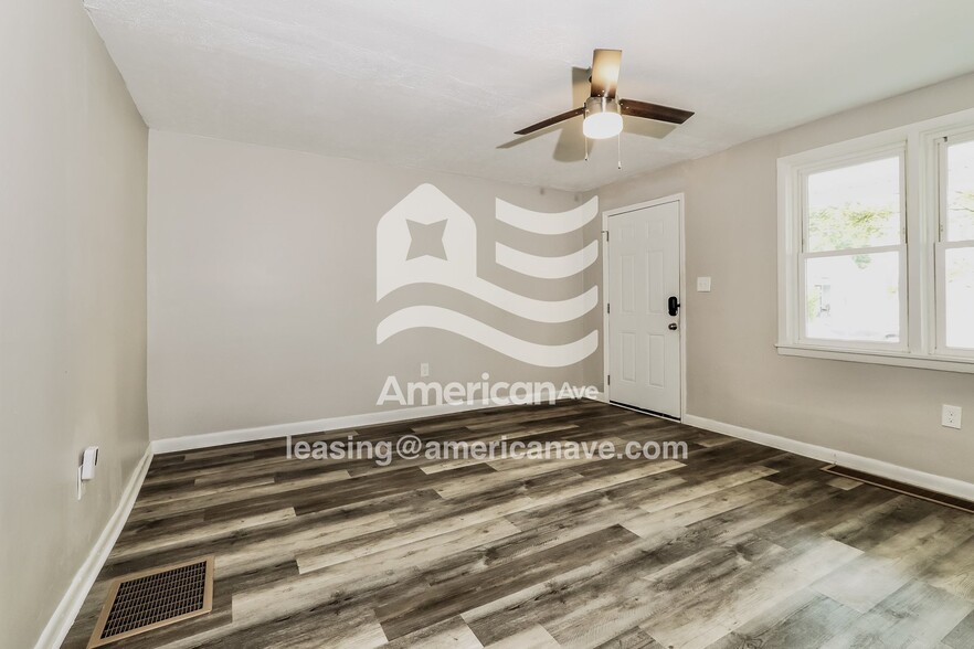 Building Photo - 1340 Sale Ave