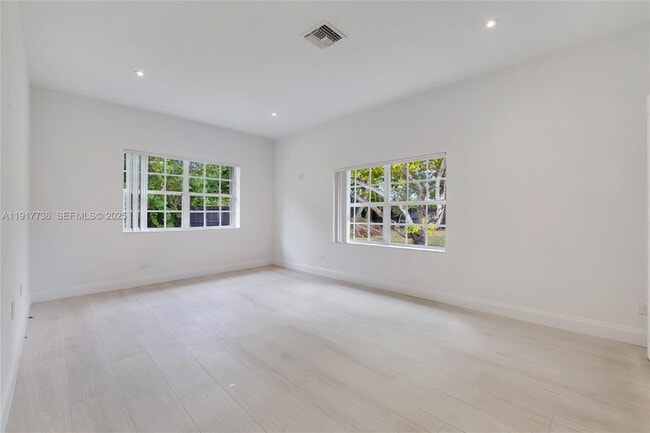 Building Photo - 7675 SW 132nd St