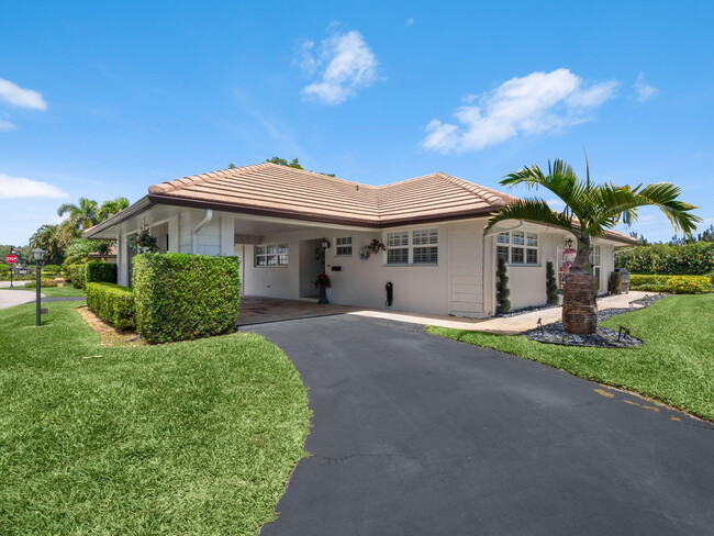 Primary Photo - 302 Cedar Key Cir