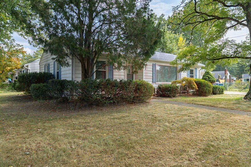 Primary Photo - 1401 Missouri Ave