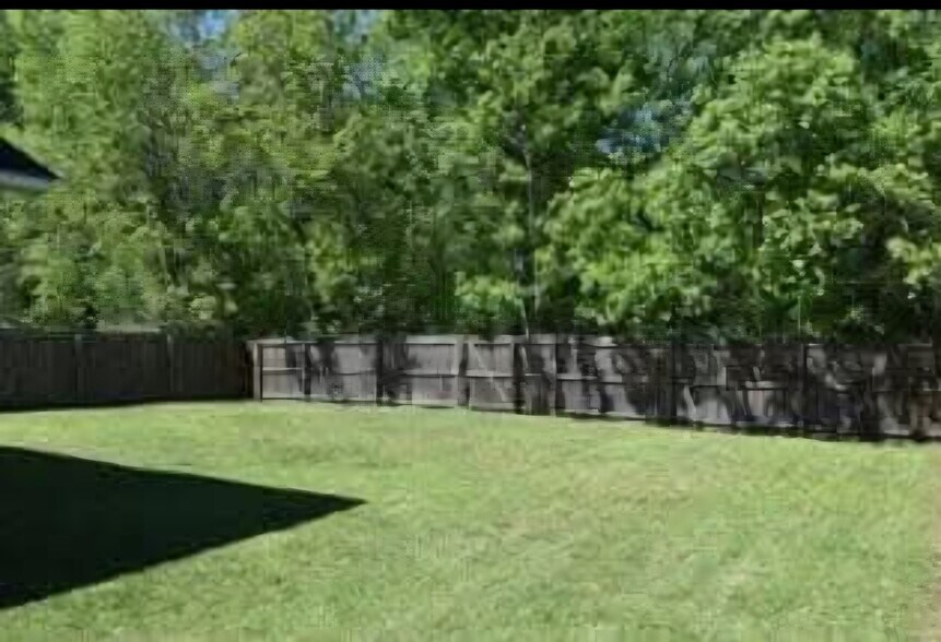 Building Photo - 39090 Prairie North Dr