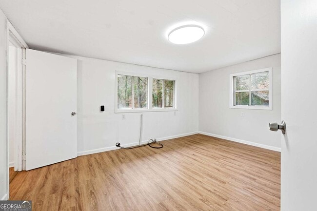 Building Photo - 3831 King Dr