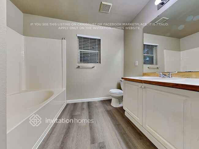 Building Photo - 6215 90th St Ct E