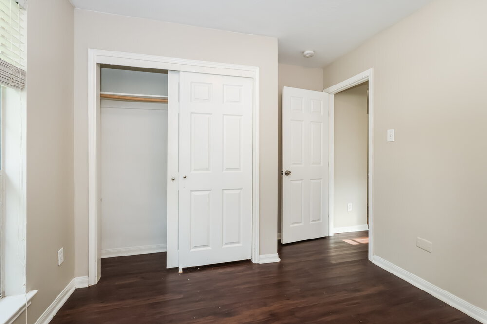 Building Photo - 4018 Falvel Shadow Creek Dr