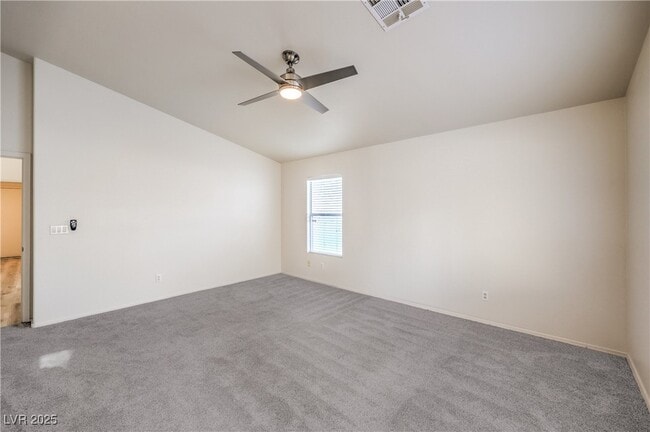 Building Photo - 1851 Vista Pointe Ave