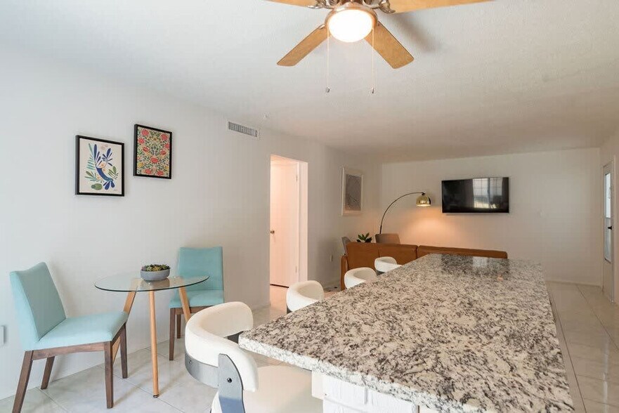 Building Photo - 505 Fillmore Ave