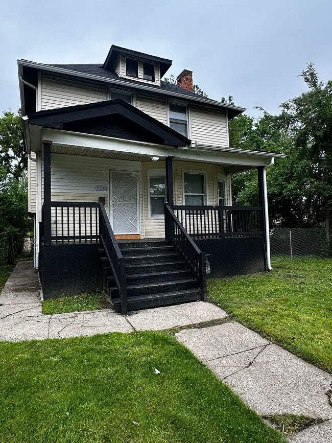 Building Photo - 5366 Seneca St