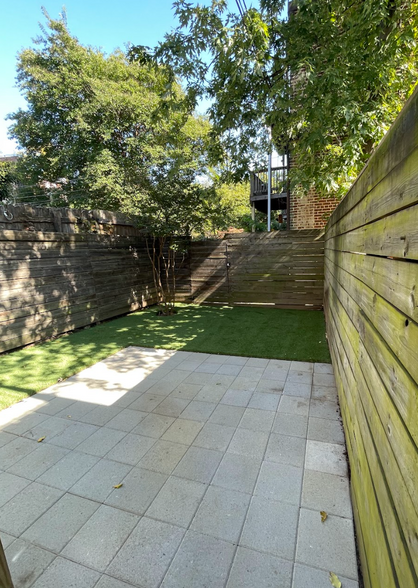 Yard - 2207 Flagler Pl NW